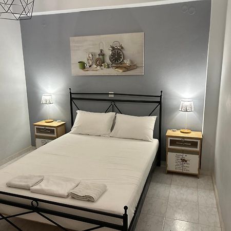 Menelaos Apartments Adelianos Kampos Exteriér fotografie